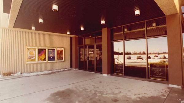 Saginaw 12 - The Quad - Entrance (newer photo)